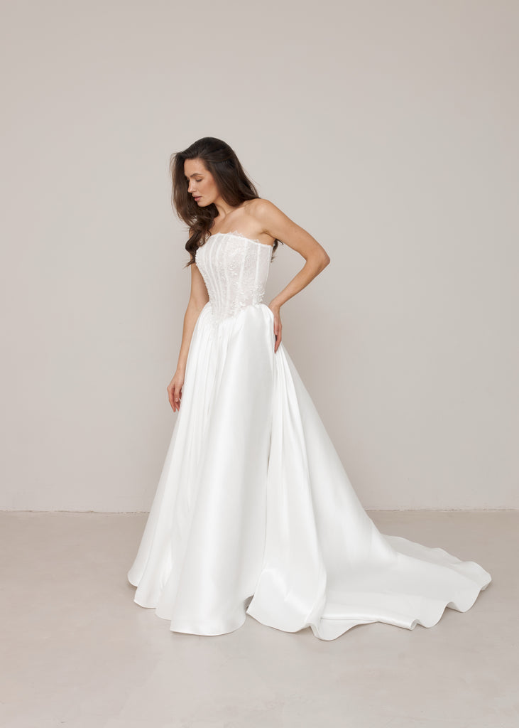 Basque Waist Wedding Dress, Slit Bridal Gown, Antoinette- Monica Dress Off-white / 16