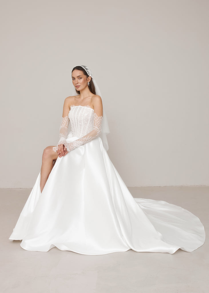 Basque Waist Wedding Dress, Slit Bridal Gown, Antoinette- Monica Dress Off-white / 16 Basque Waist Wedding Dress, Slit Bridal Gown, Antoinette- Monica Dress Off-white / 16