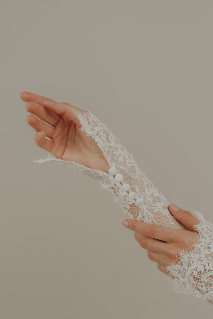 Clara Gloves